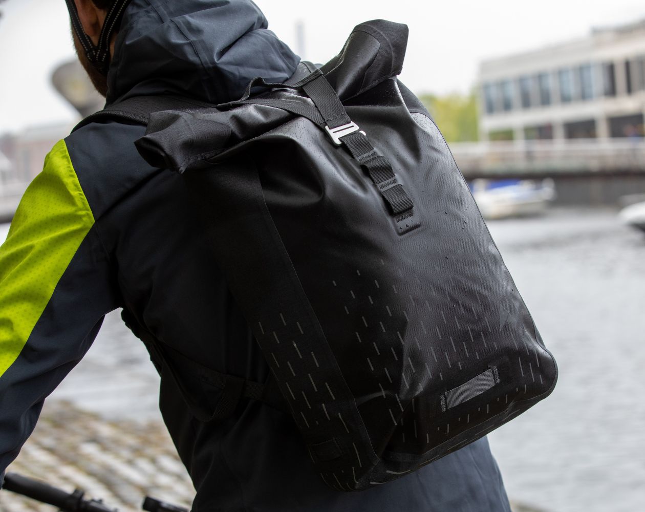 Altura thunderstorm backpack online